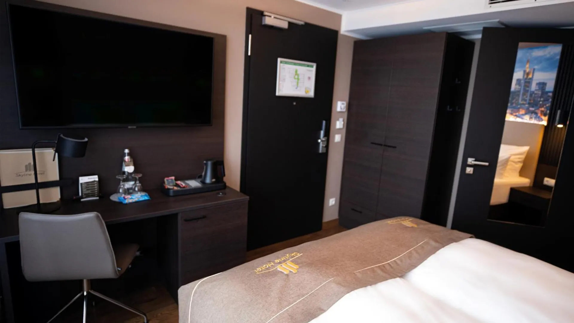 Skyline Hotel City Frankfurt Frankfurt am Main 4*,  Germany